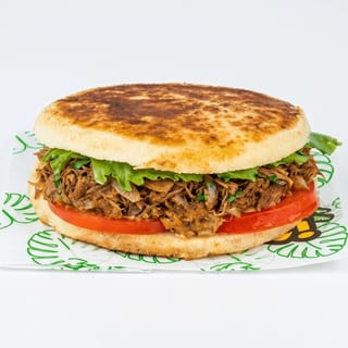 Pernil Arepa Combo